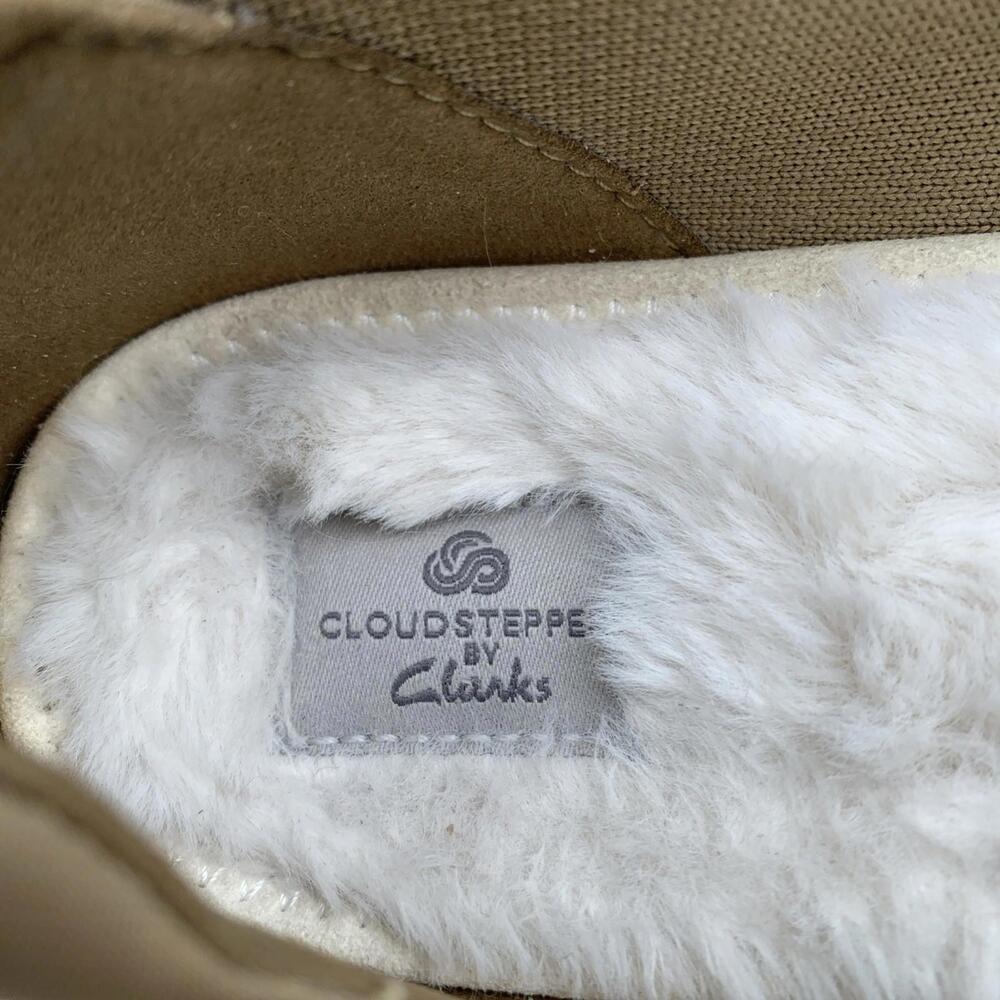 Clarks Cloudstepper Gold Flats Loafers Slippers Fur Lined Sz 10 - Picture 8 of 9